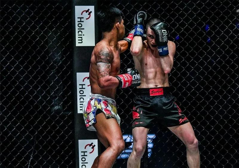 Thời gian phục hồi sau mỗi cú đấm gan boxing giúp cơ thể khỏe