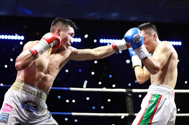 Overhand trong boxing là gì