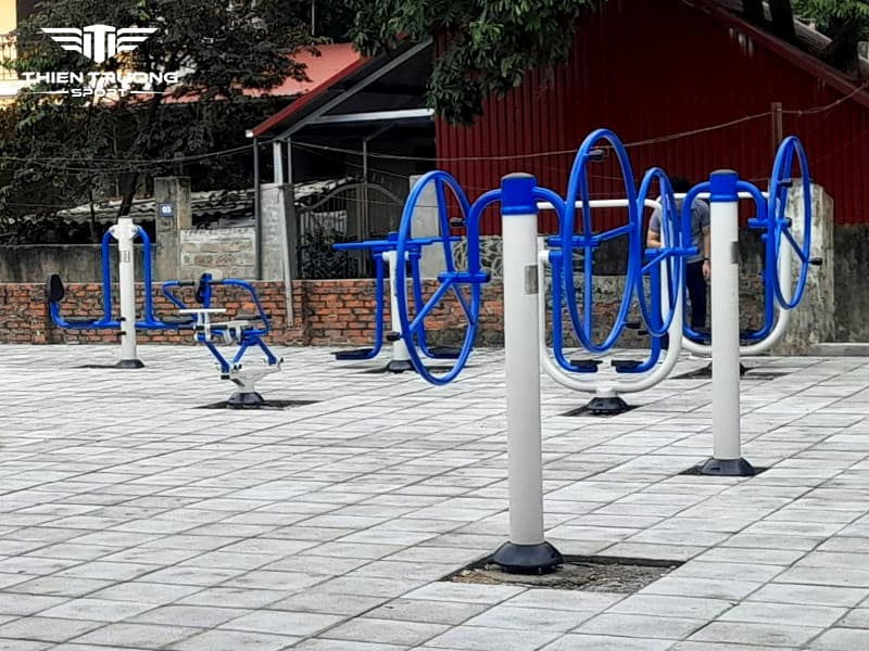 lap dat thiet bi the thao ngoai troi tai son tay 5