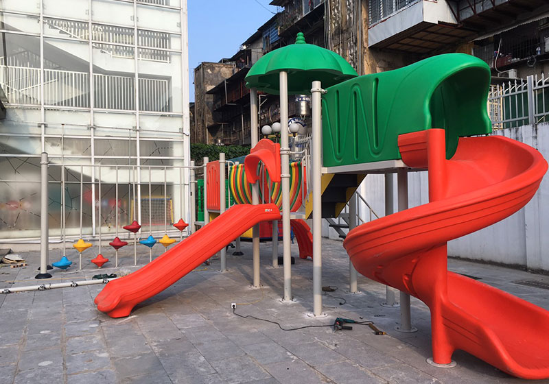 Lắp đặt thiết bị vận động tại Cầu Giấy