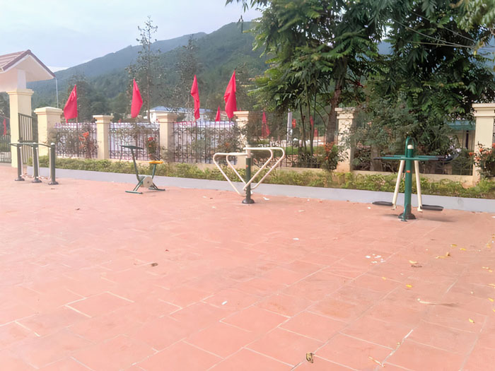 lap thiet bi the thao ngoai troi