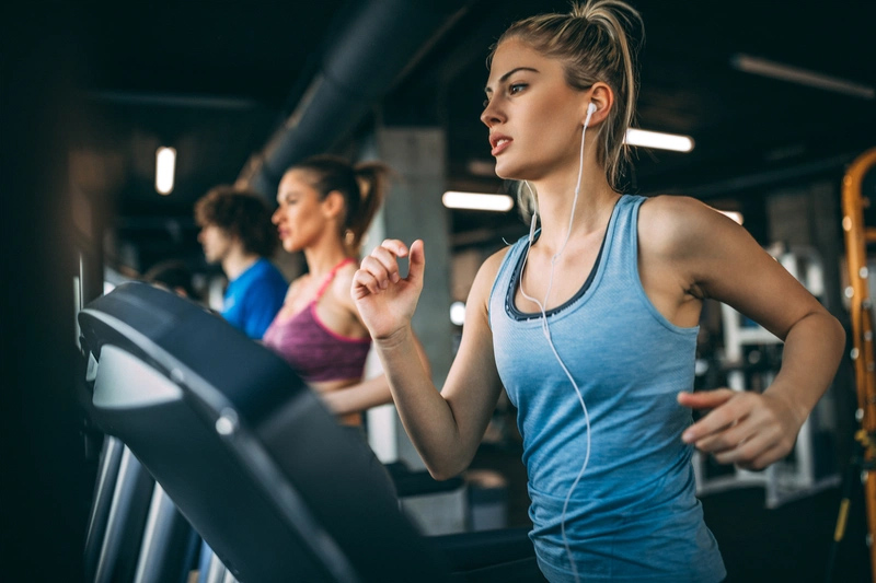 Tập cardio với máy chạy bộ giúp cải thiện sức khỏe