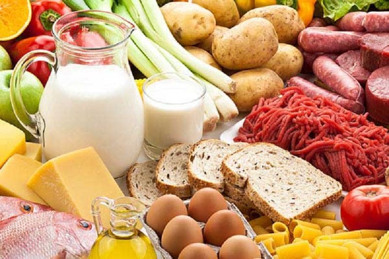 nên ăn gì trước khi đá bóng