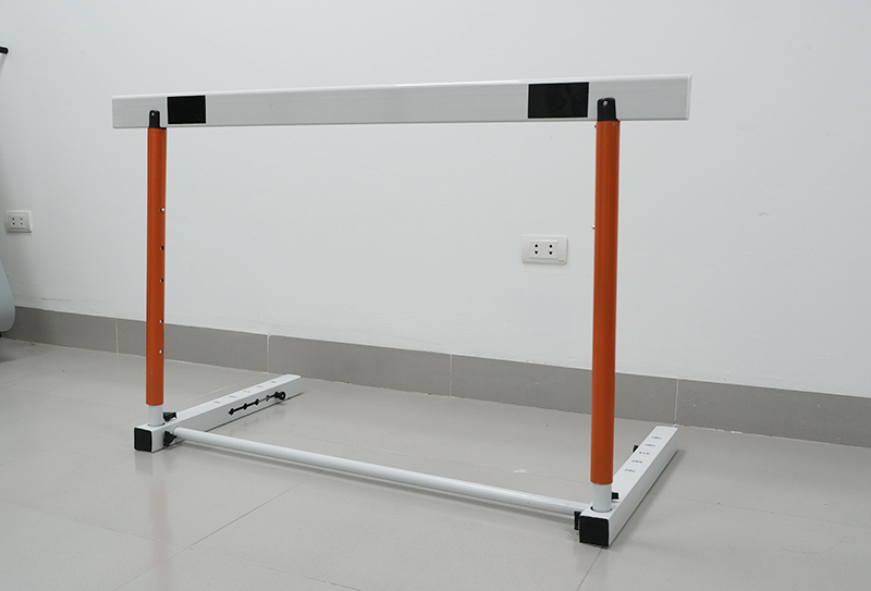 Xà ngang dài 120cm được làm từ PVC có độ bền cao