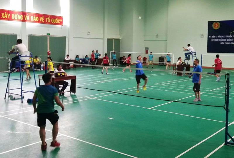 Sân cầu lông quận Hai Bà Trưng