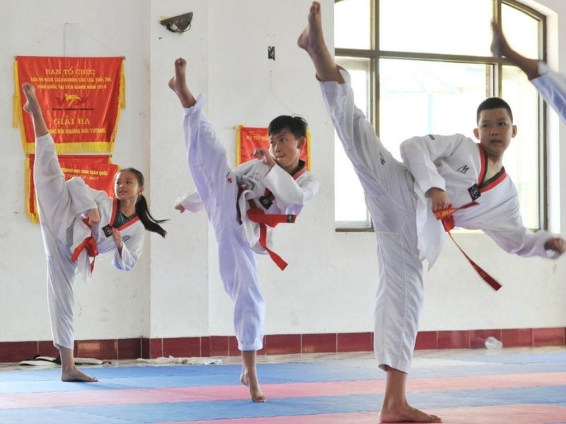 Để thăng cấp, võ sinh phải tham gia vào các kỳ thi
