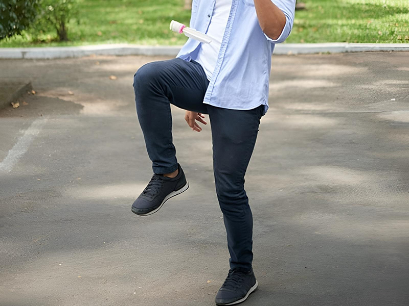 Kỹ thuật tâng cầu bằng đùi