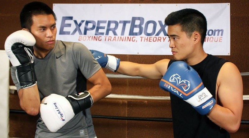 Tập kỹ thuật phòng thủ trong boxing