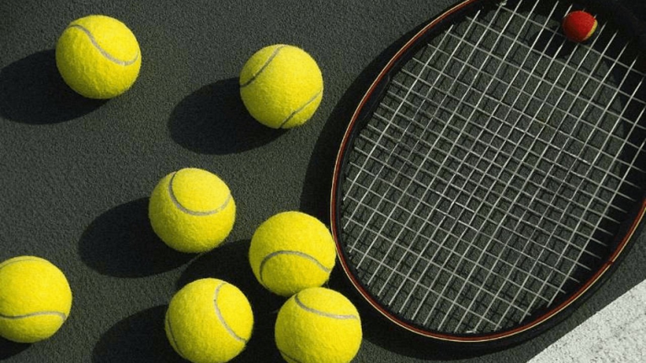 Dụng cụ tennis