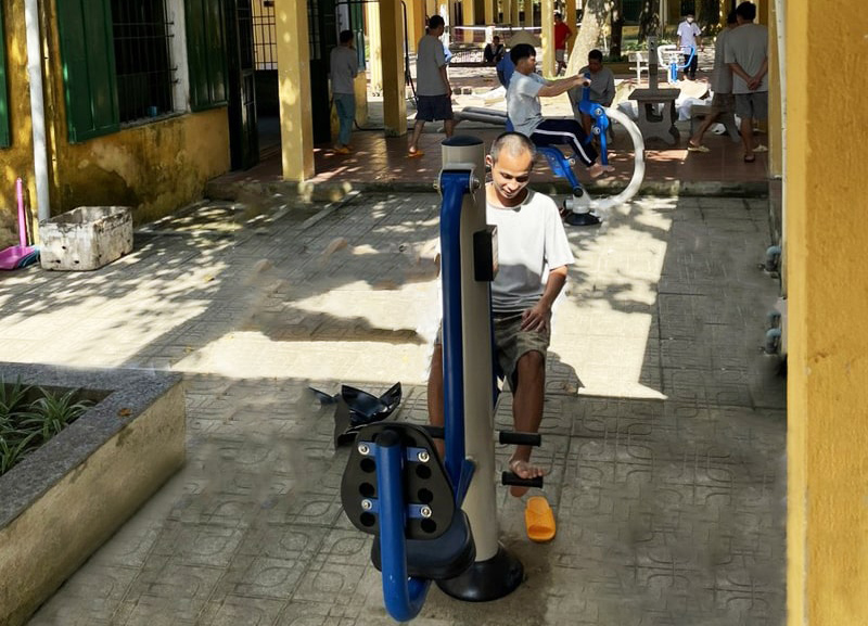 Máy tập đạp chân Vifa 711412