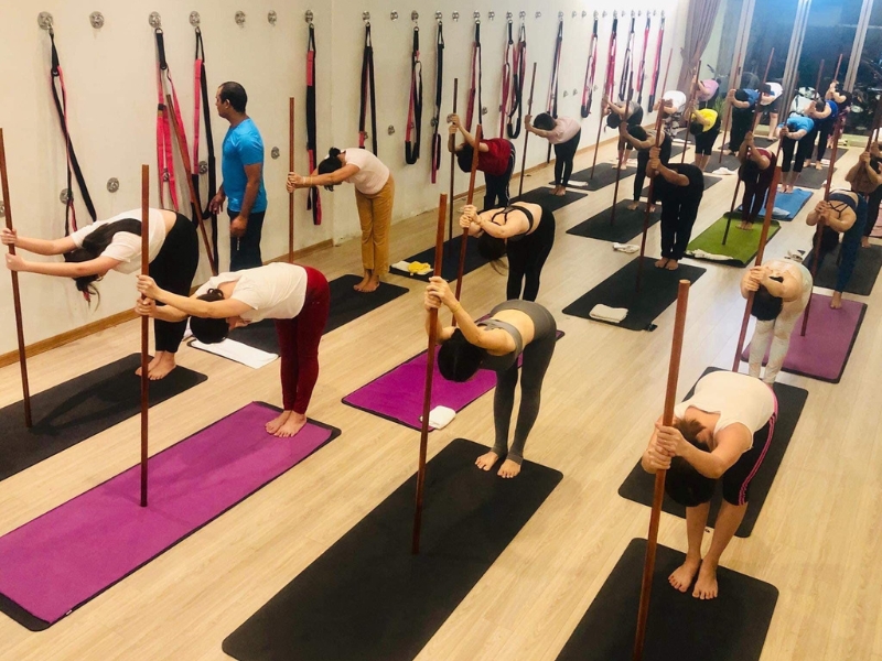 Aro Yoga & Dance