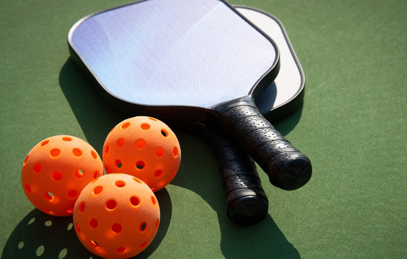 cách quấn cán vợt pickleball