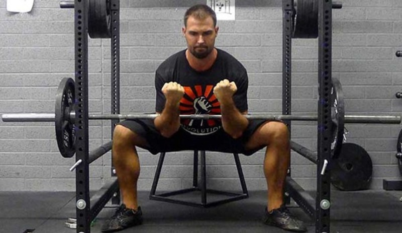 Zercher Squat tập trung hông